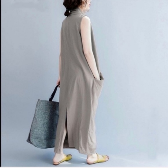 V neck Asymmetrical loose fit maxi dress - Picture 2 of 3